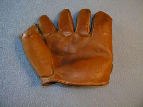 Dick Williams Nokona G13 Front Doug